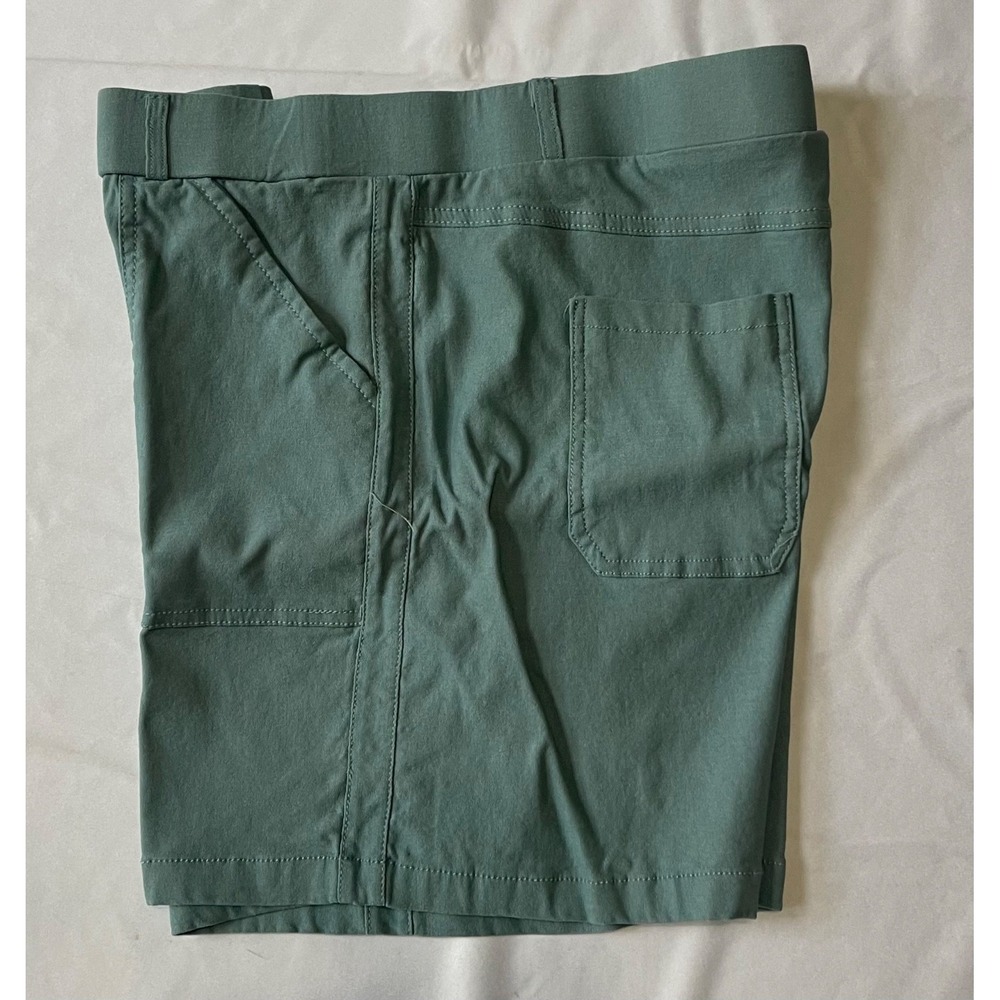 Womens Shorts Size M Black Elastic Waist Stretch Flat Front Pockets